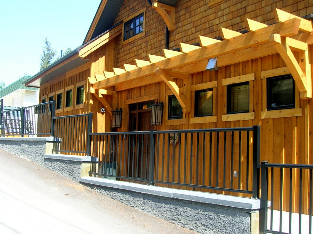 Black picket deck rail