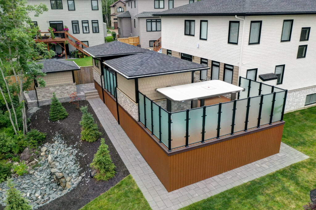 Glass Privacy Wall surround for hot tub