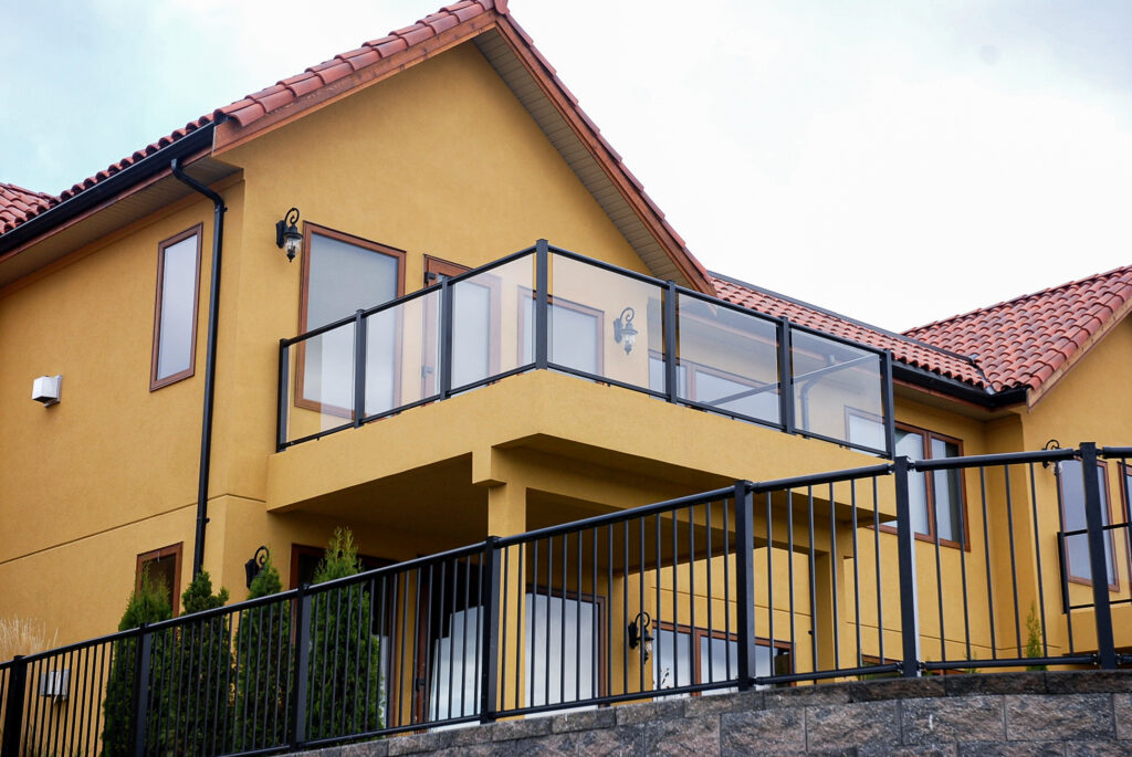 Black Glass Railing 5mm