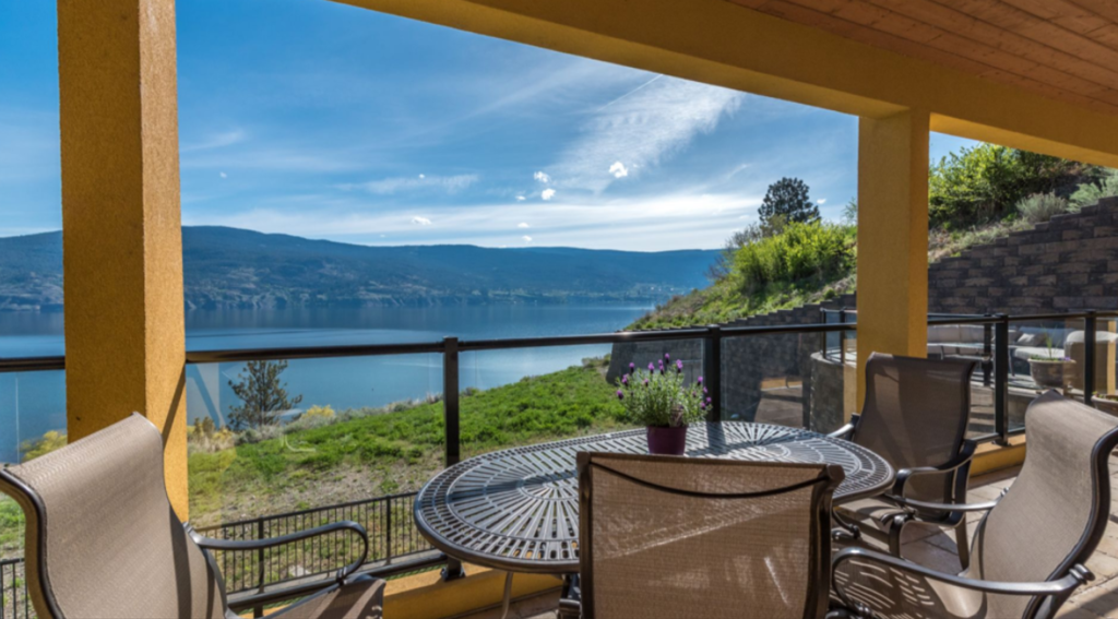 glass railings with mounting posts in a beautiful property in Summerland, BC